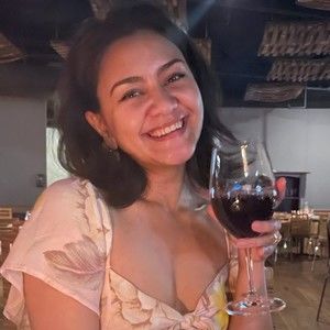Meet your Posher, Anny